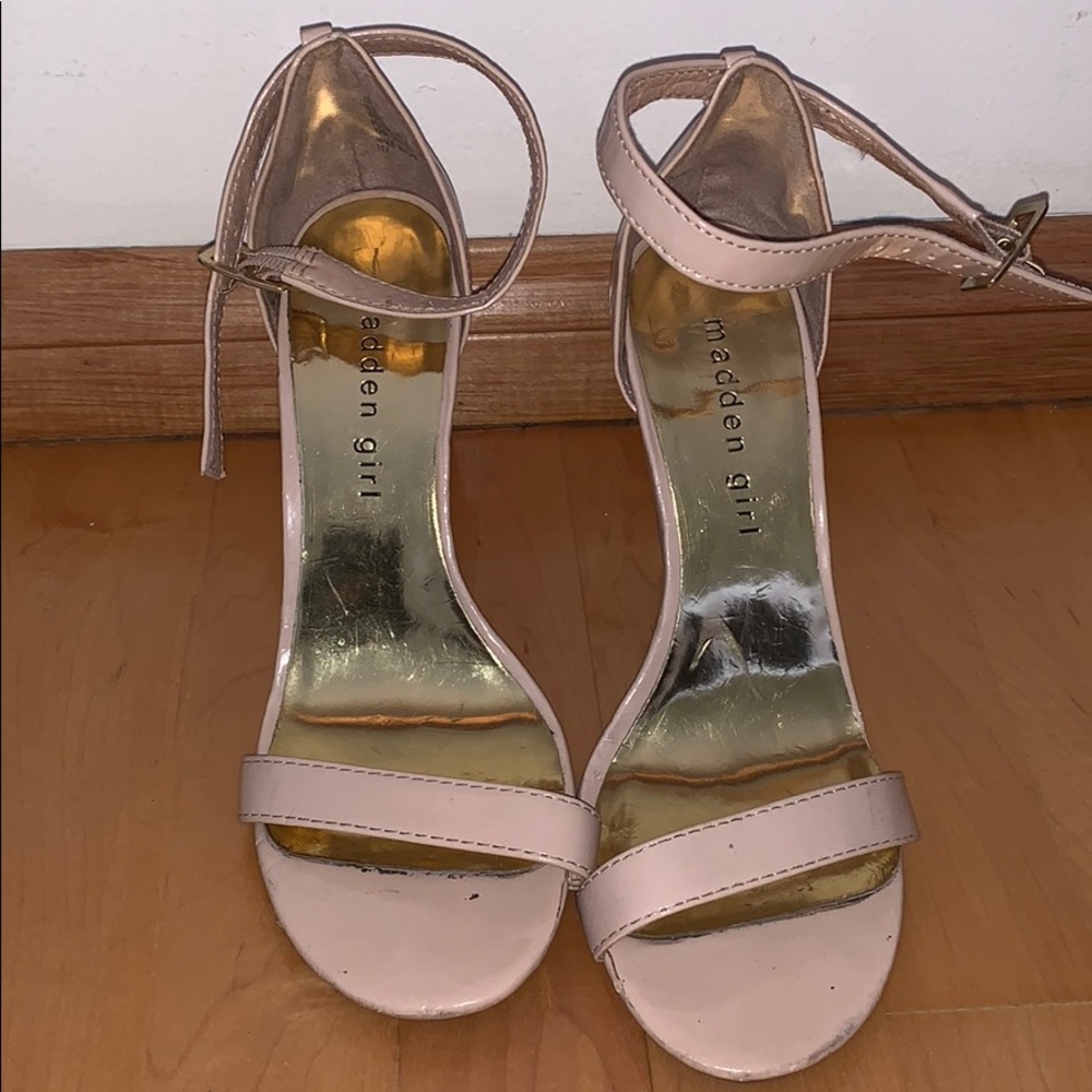 Madden girl nude pumps